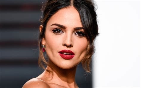 mexikanische schauspielerin|Eiza González im Star